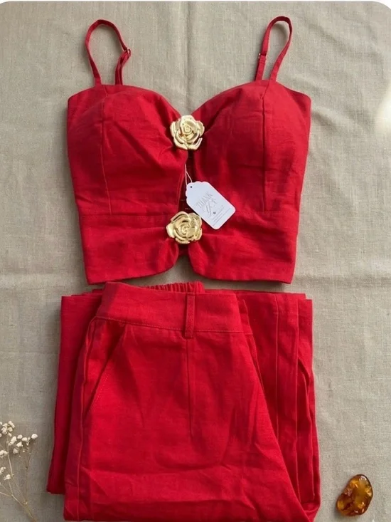 NWT Brazilian Red 2-Piece Set - Floral Gold Detail Crop & Pants - Picture 2 of 4